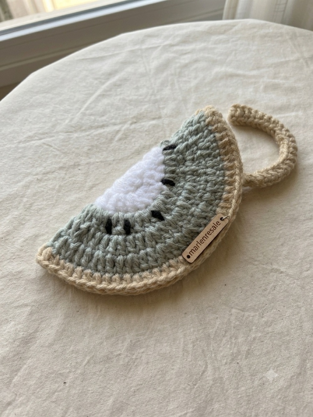 Handmade Crochet Kiwi Sunglasses Case Pouch with Magnetic Snap Closure - Picture 3 of 5